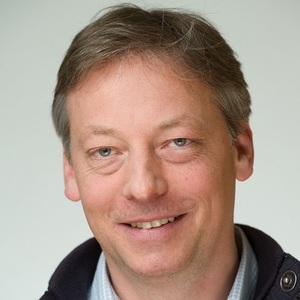 Thumb ticker sm peer fischer portrait